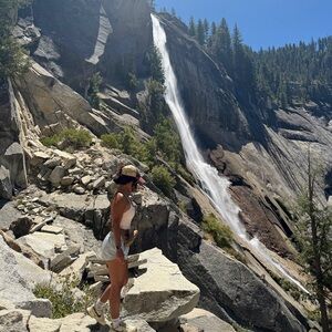 Meet your Posher, Raquel